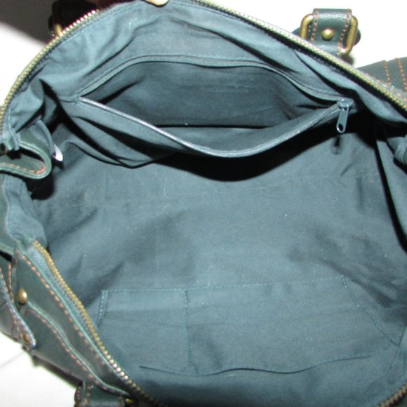 Deep Green Vegan Leather Handbag - Picture 4 of 5